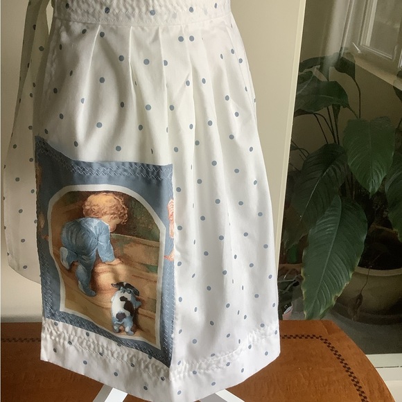 Vintage Polka Dot Half Apron with Big Blue Picture Pocket - Picture 5 of 12